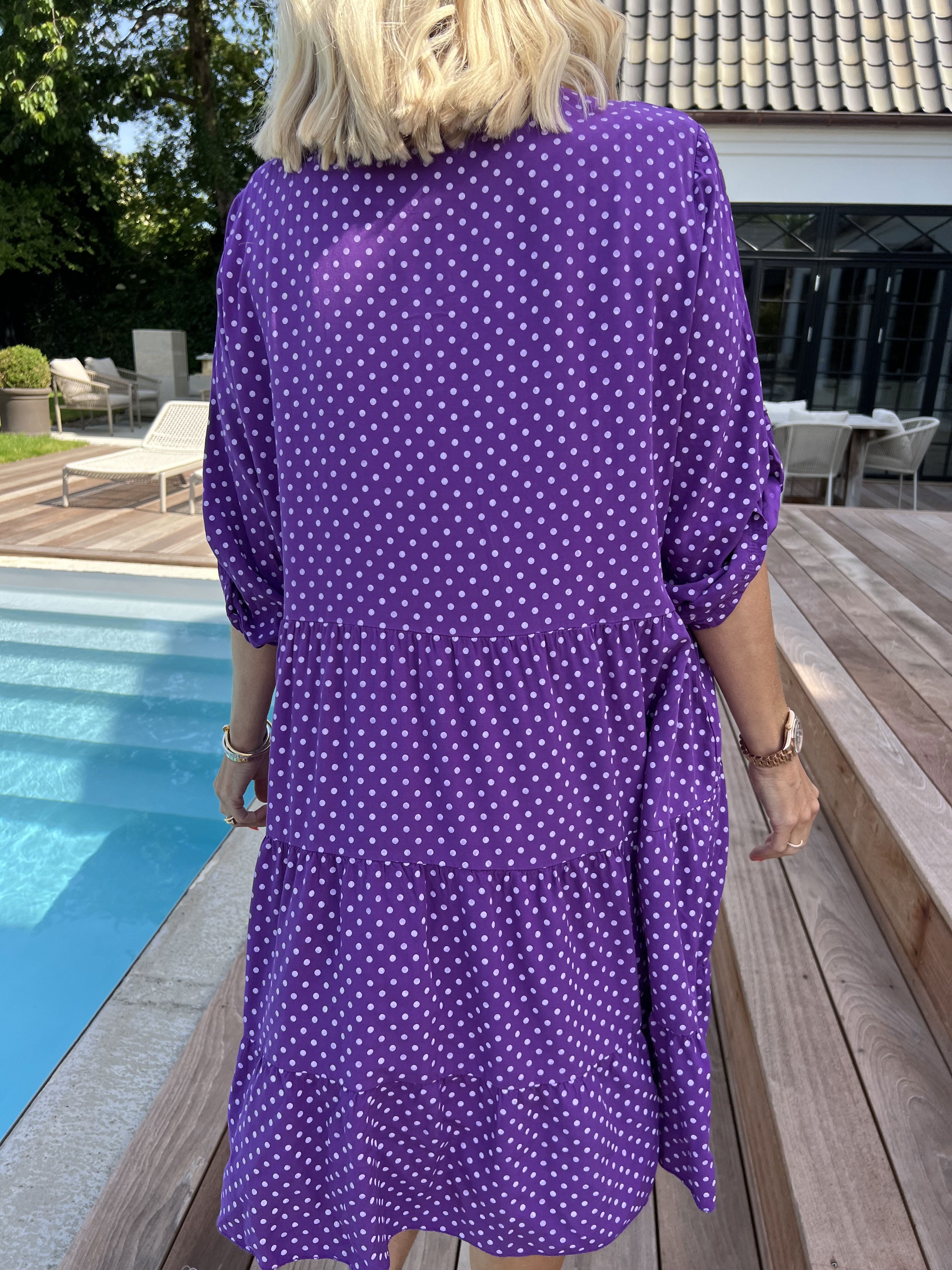 Dotti Short - Kort kjole med lag på lag look i viskose